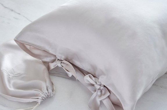Silk pillow case 1-Moonlight (size 50x70 cm)